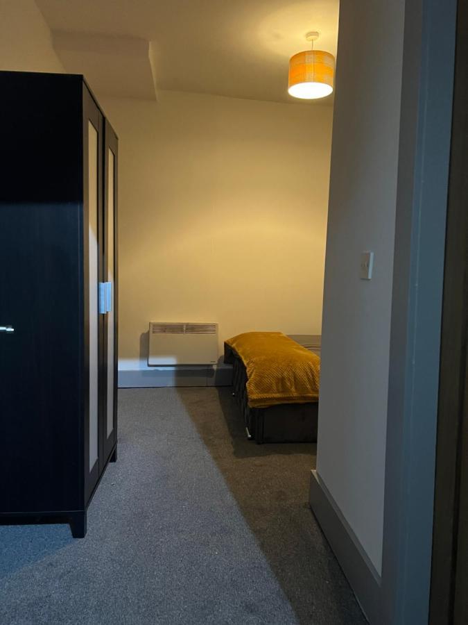 Ground Floor Two Bed Cairo Street Apartment Уорингтън Екстериор снимка